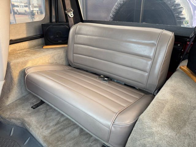 Used 1995 Jeep Wrangler SE AWD/4WD image 18