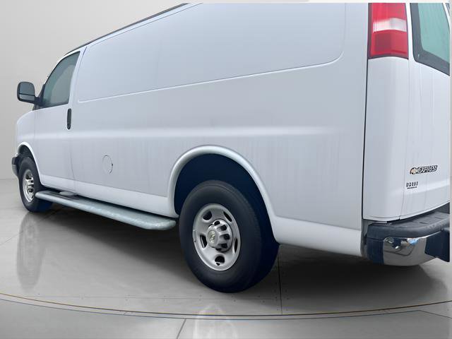 Used 2024 Chevrolet Express 2500 w/ Driver Convenience Package image 3