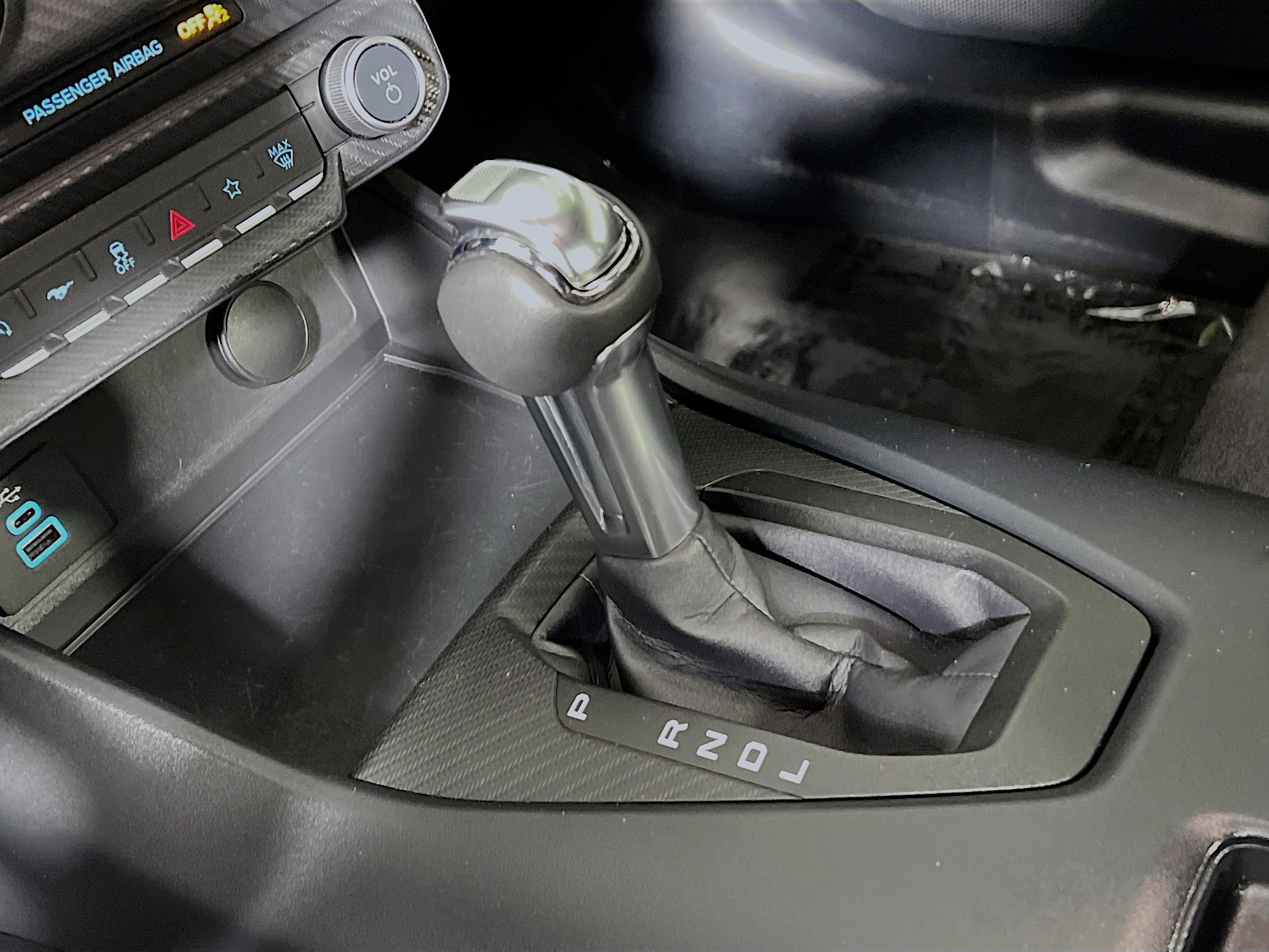 Used 2024 Ford Mustang EcoBoost image 24