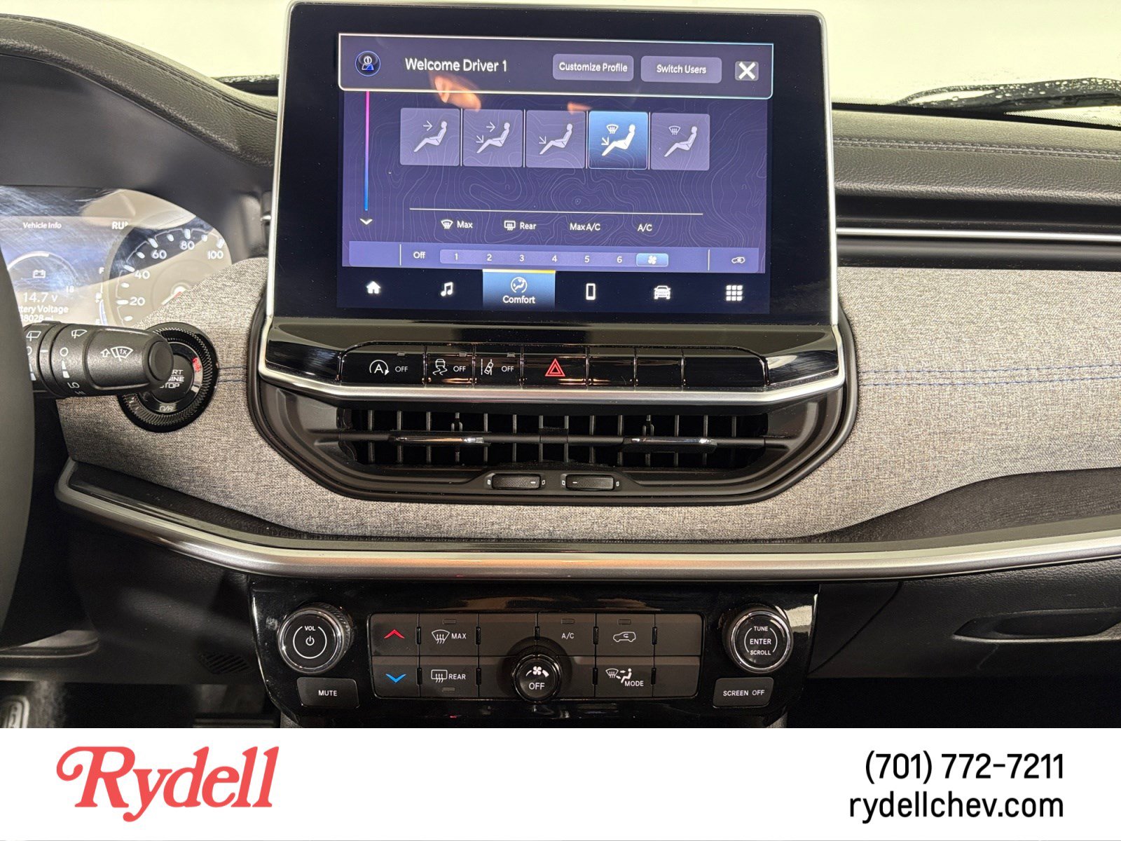 Used 2024 Jeep Compass Latitude image 20