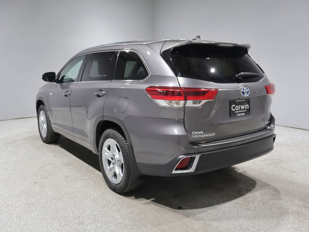 Used 2017 Toyota Highlander Limited w/ Protection Package #3 AWD/4WD image 5