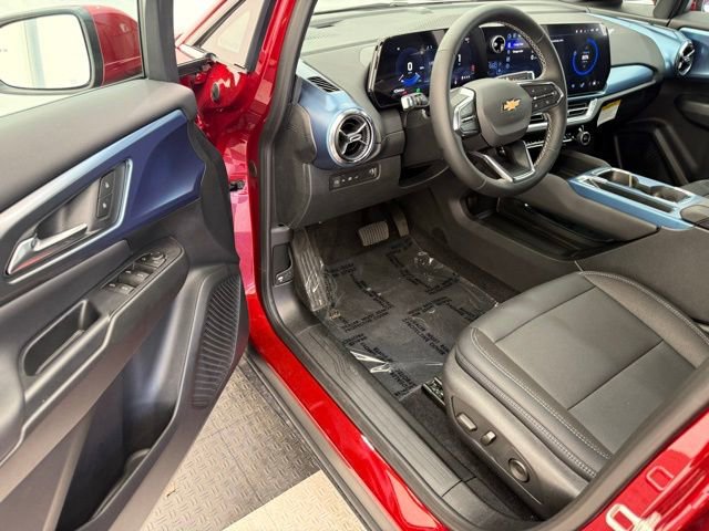 New 2026 Chevrolet Equinox EV LT AWD/4WD image 32