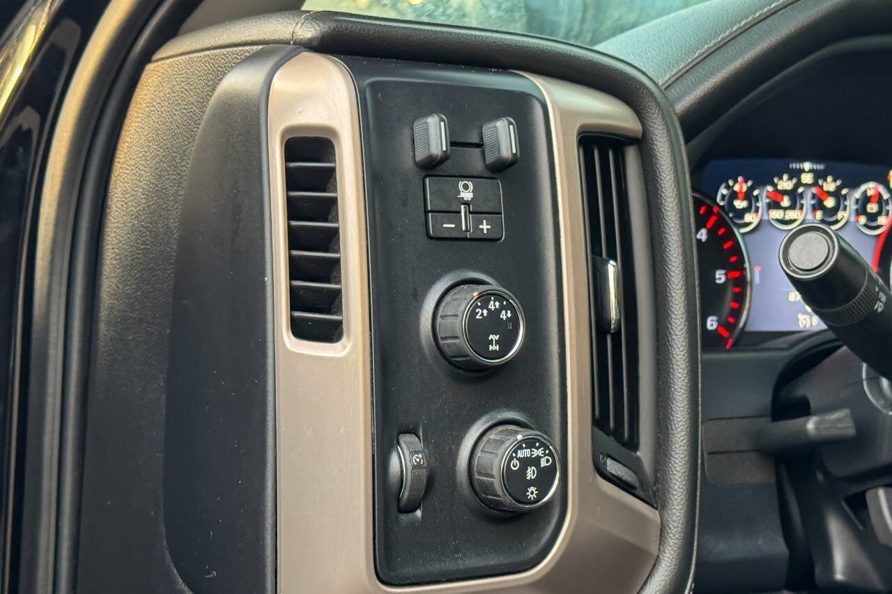 Used 2016 GMC Sierra 2500 Denali AWD/4WD image 32