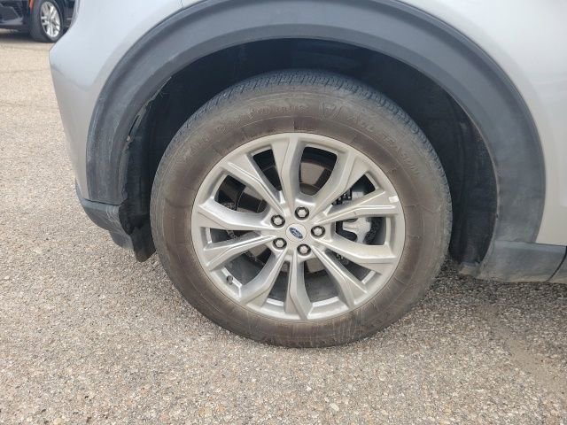 Used 2023 Ford Explorer Limited w/ Equipment Group 301A image 27