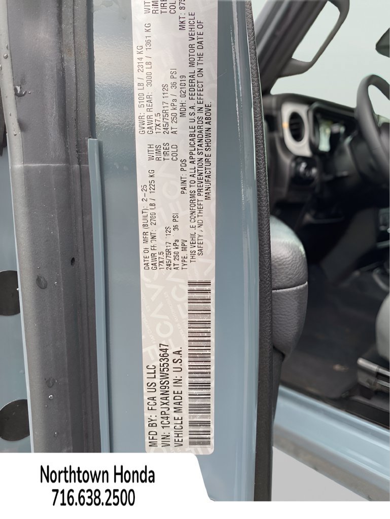 Used 2025 Jeep Wrangler Sport AWD/4WD image 18