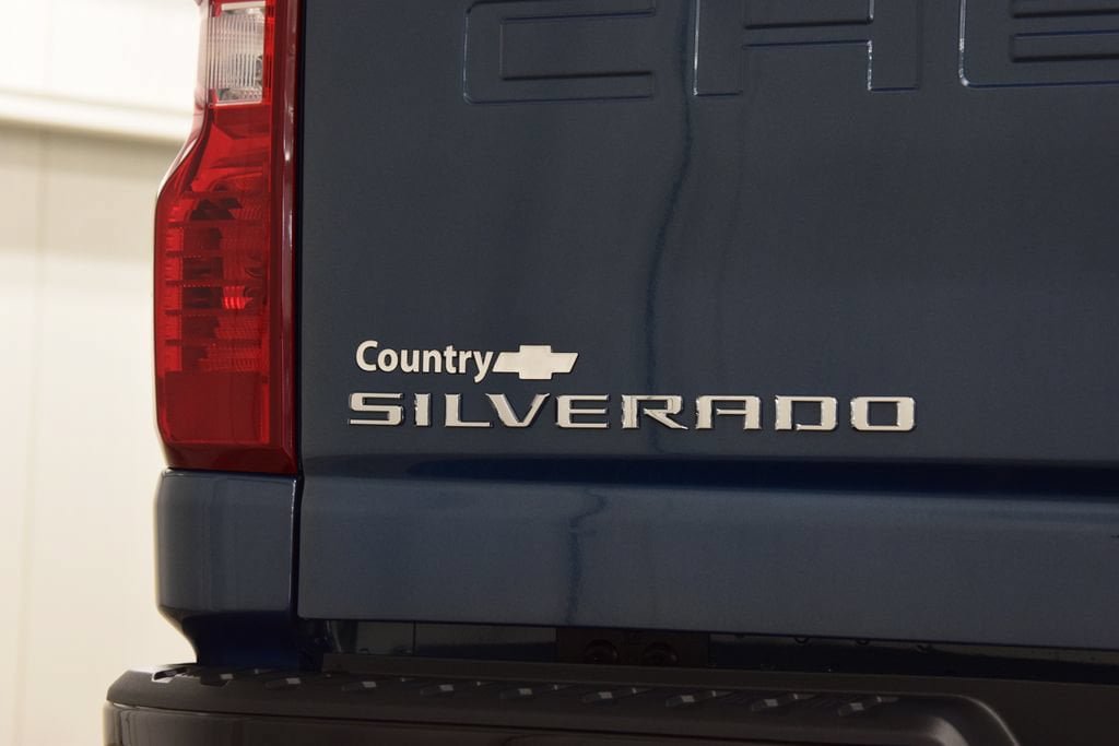 New 2026 Chevrolet Silverado 2500 Custom w/ Custom Value Package AWD/4WD image 24