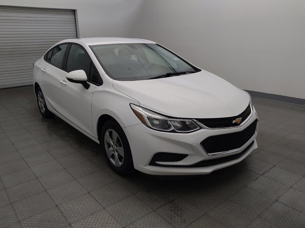 Used 2018 Chevrolet Cruze LS w/ LS Fleet Convenience Package FWD image 13