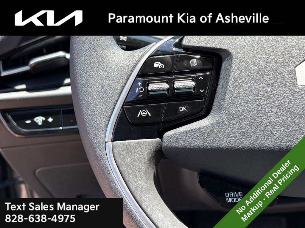 New 2026 Kia Niro LX FWD image 25
