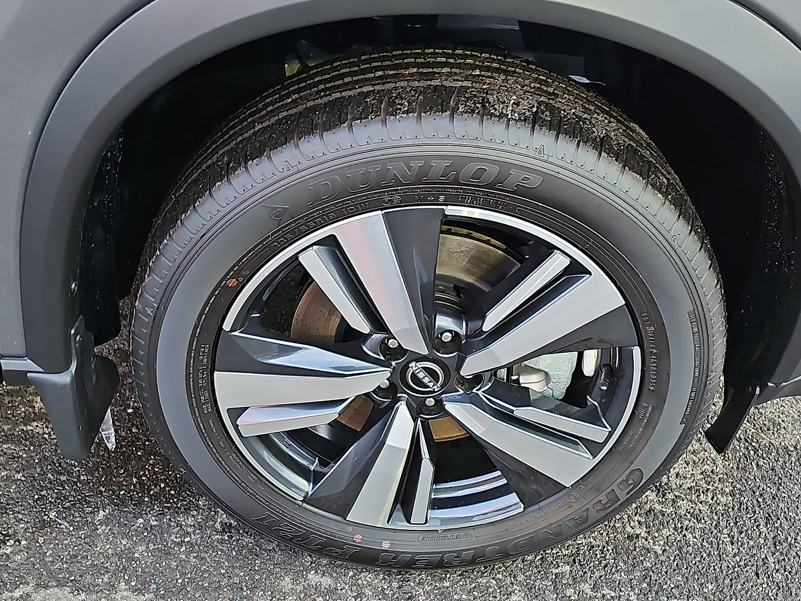 Used 2025 Nissan Rogue SL w/ Tech Package AWD/4WD image 9