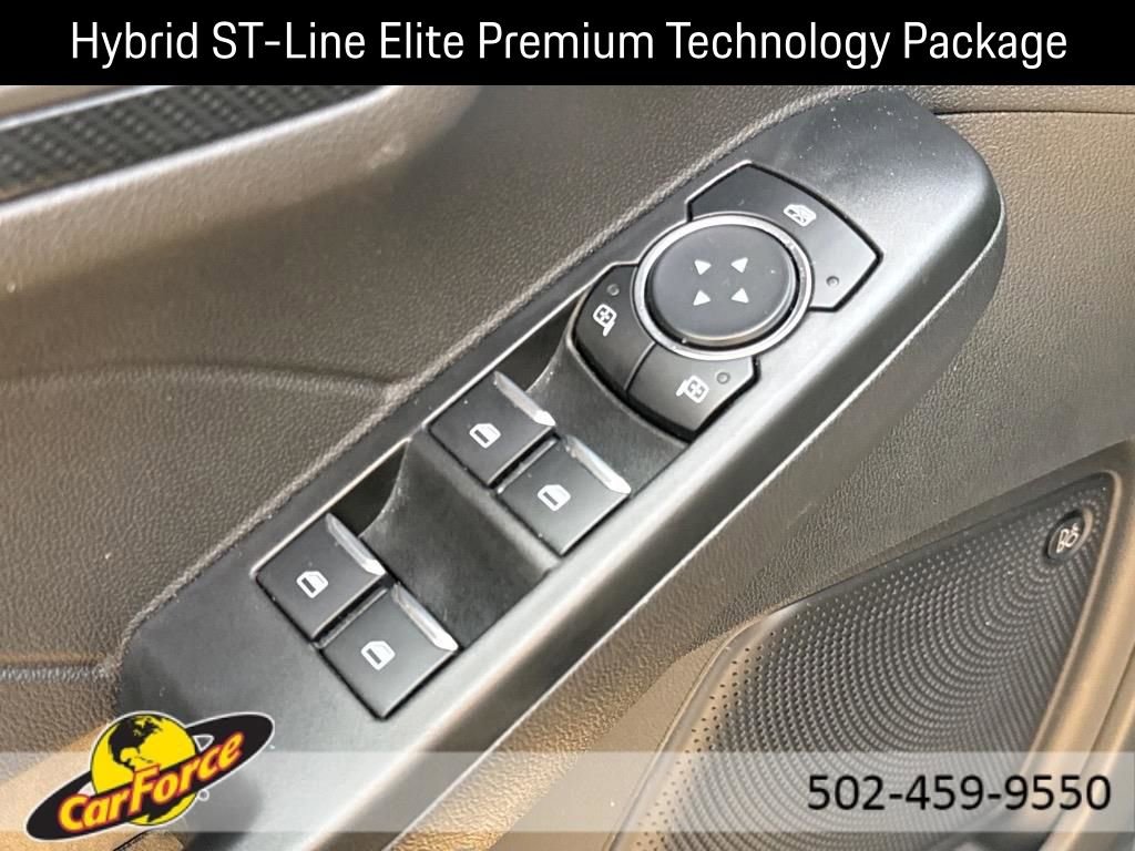 Used 2025 Ford Escape ST-Line Elite w/ Premium Technology Package image 18