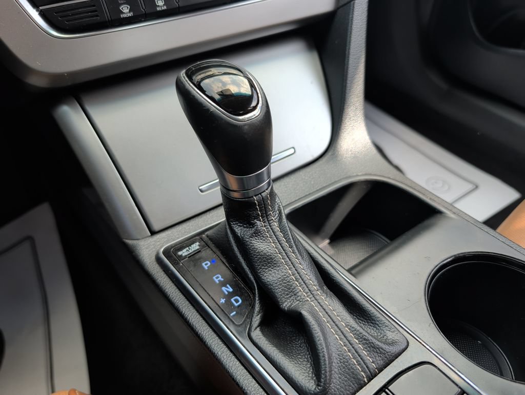 Used 2015 Hyundai Sonata Limited FWD image 16