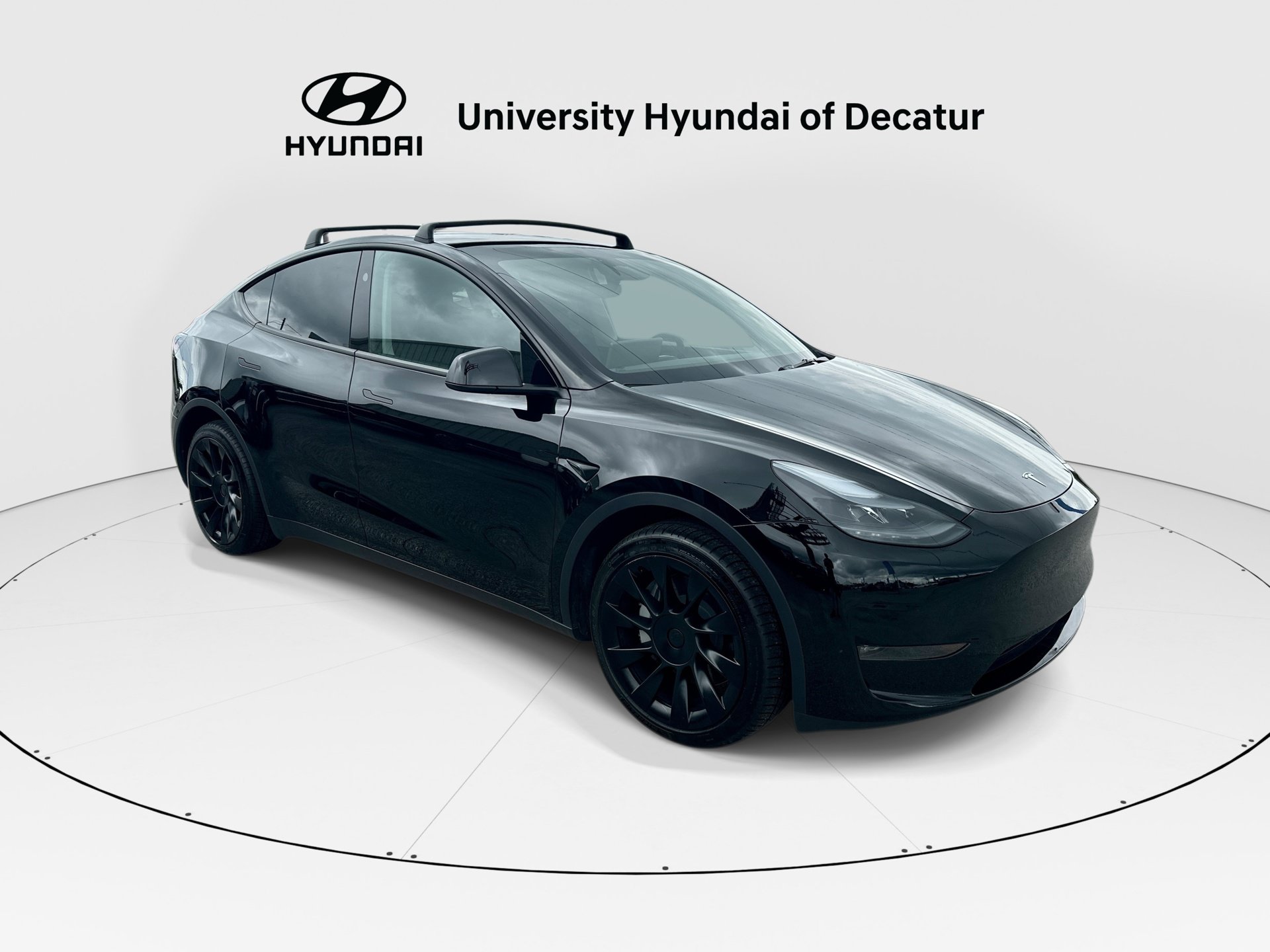 Used 2025 Tesla Model Y Long Range AWD/4WD image 2