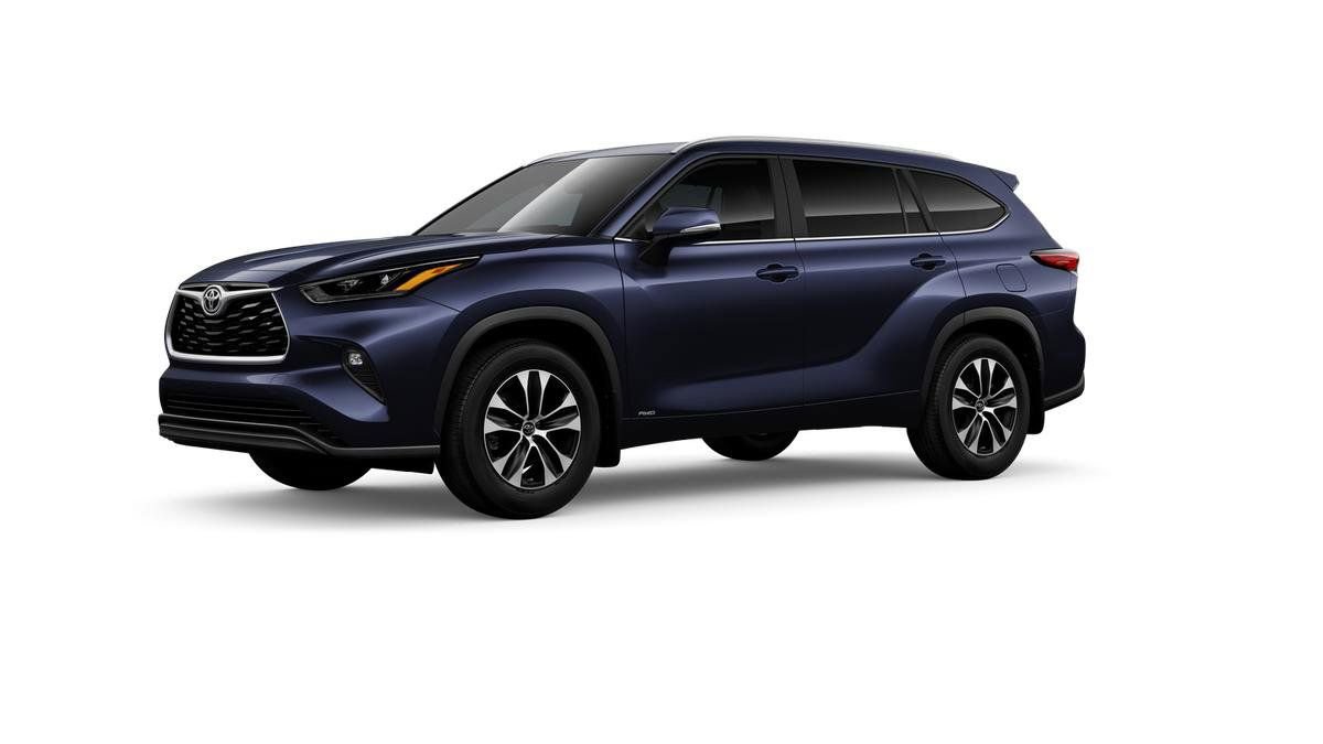 New 2026 Toyota Highlander XLE image 2