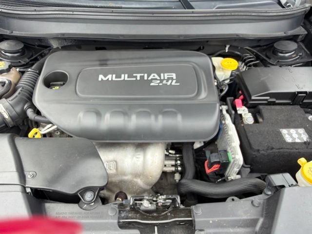 Used 2016 Jeep Cherokee Trailhawk AWD/4WD image 30