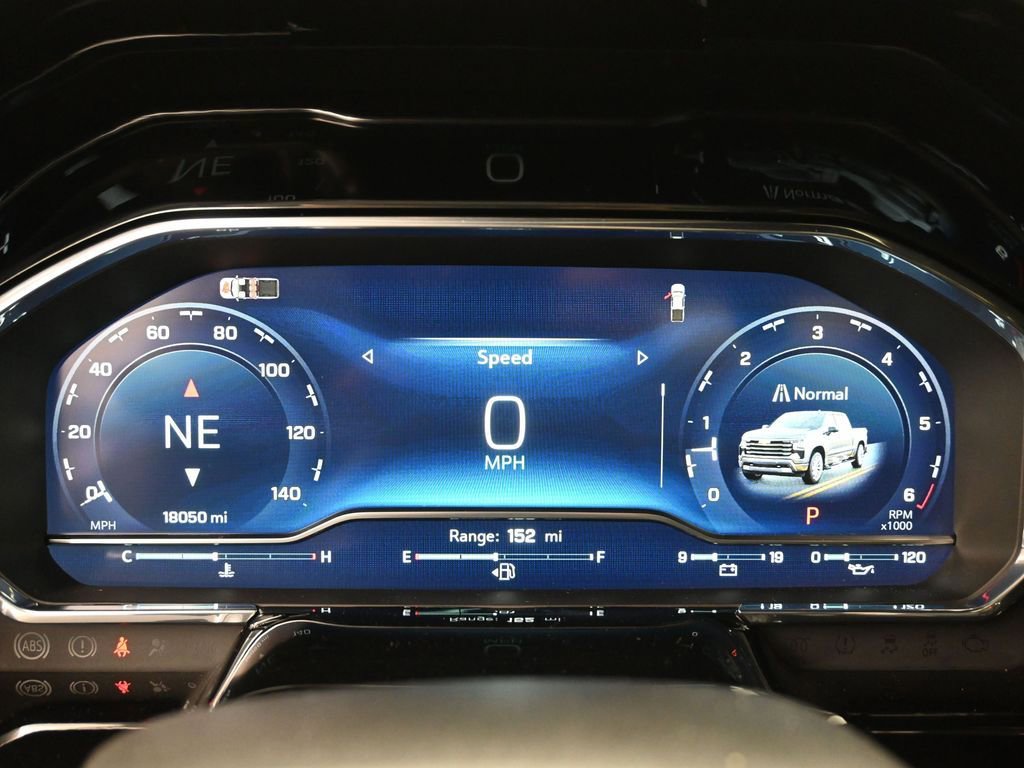 Used 2025 Chevrolet Silverado 1500 High Country RWD image 10