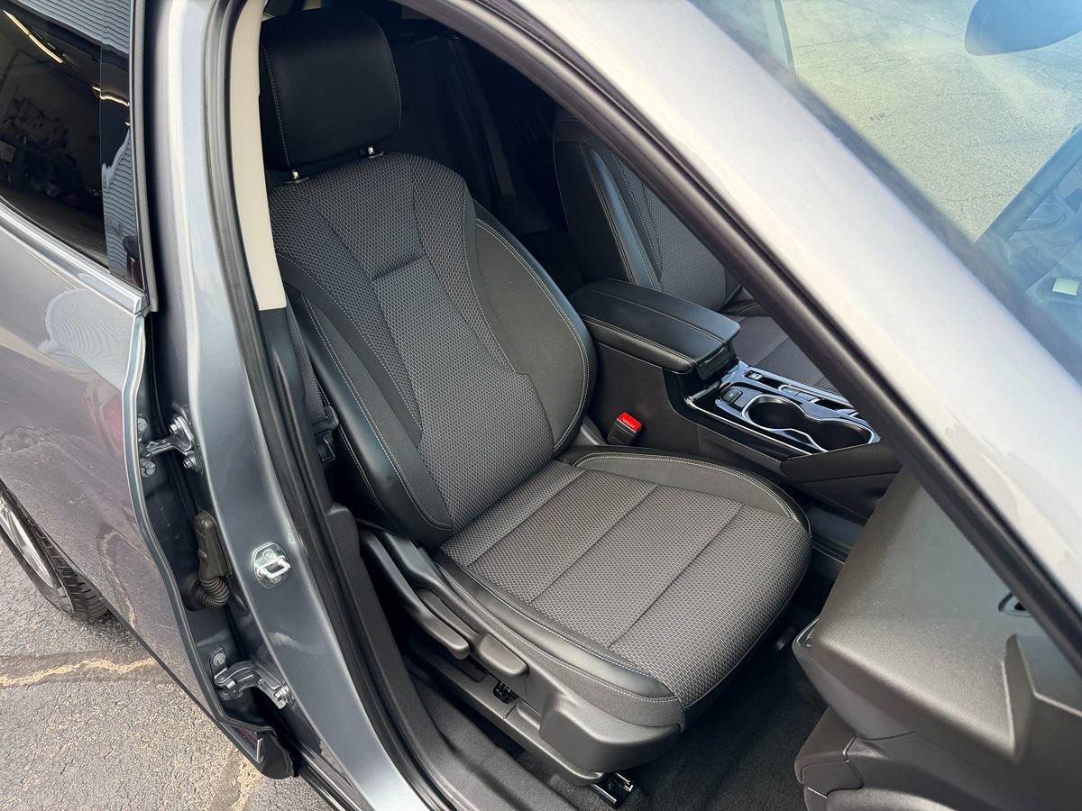 Used 2022 Buick Envision Preferred w/ Safety Package FWD image 29