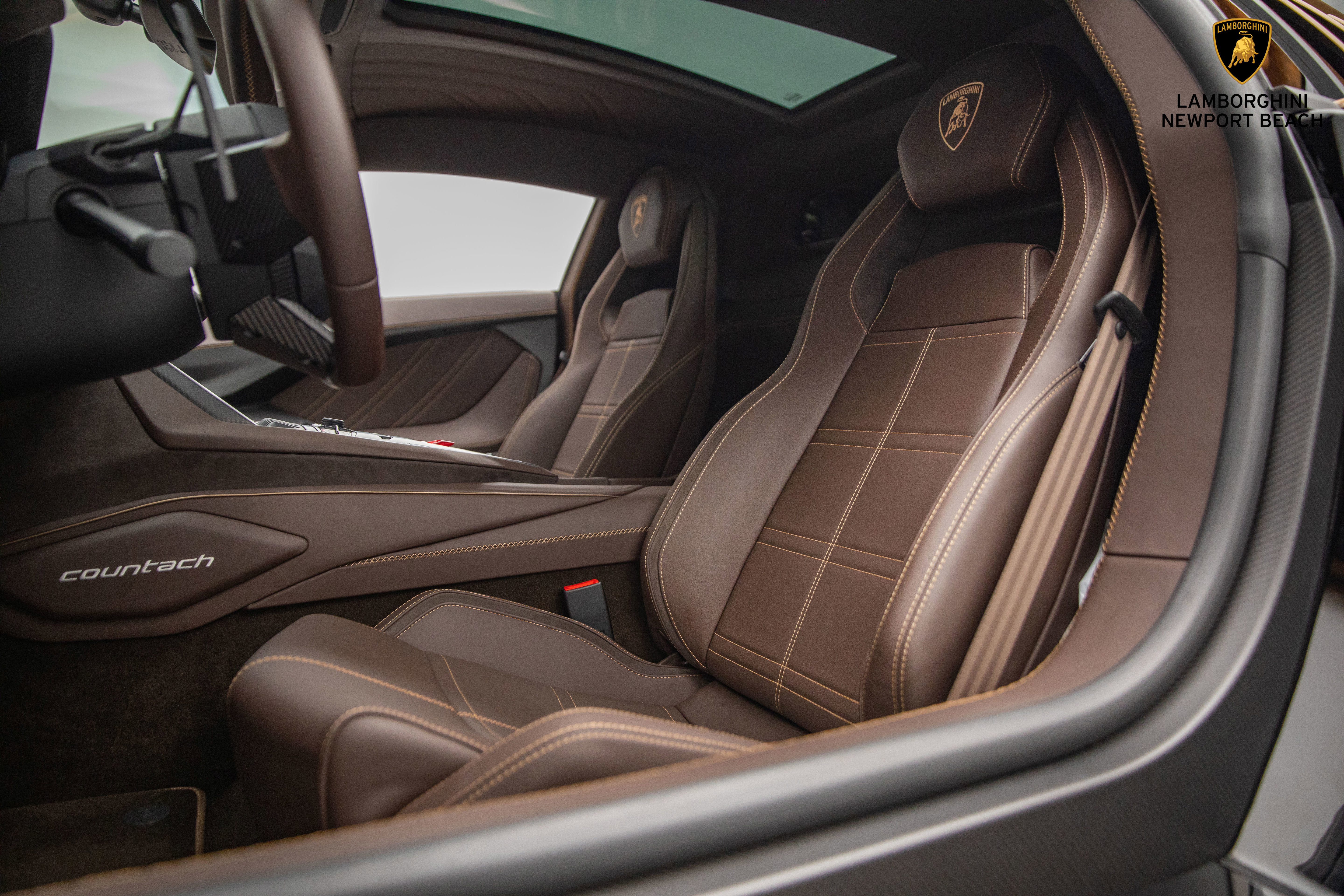 Used 2022 Lamborghini Aventador Countach image 25