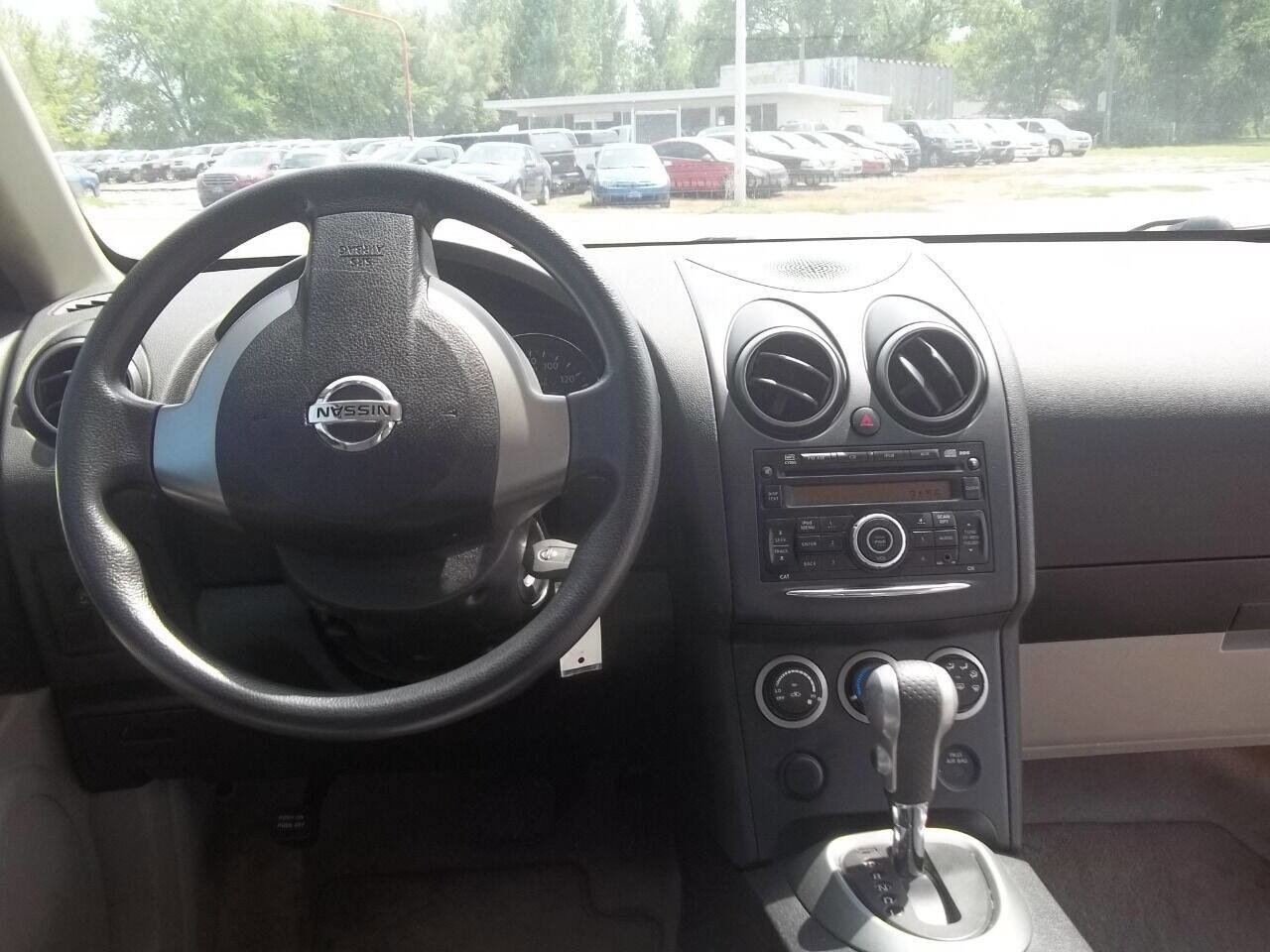 Used 2014 Nissan Rogue S AWD/4WD image 7