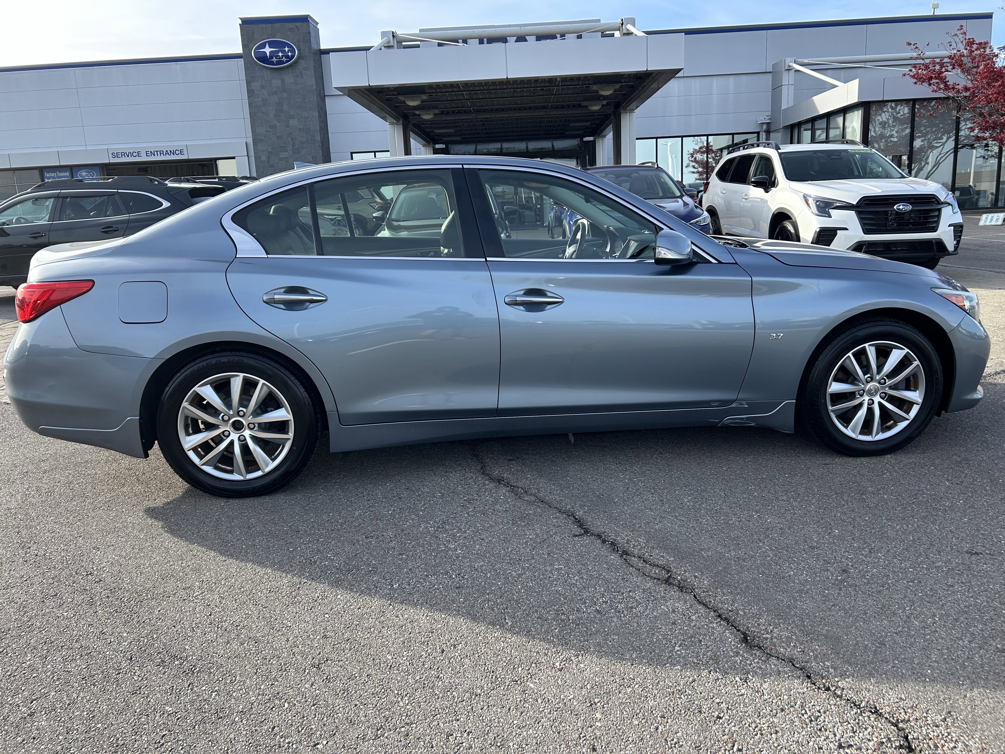 Used 2014 INFINITI Q50 Premium w/ Navigation Package image 8
