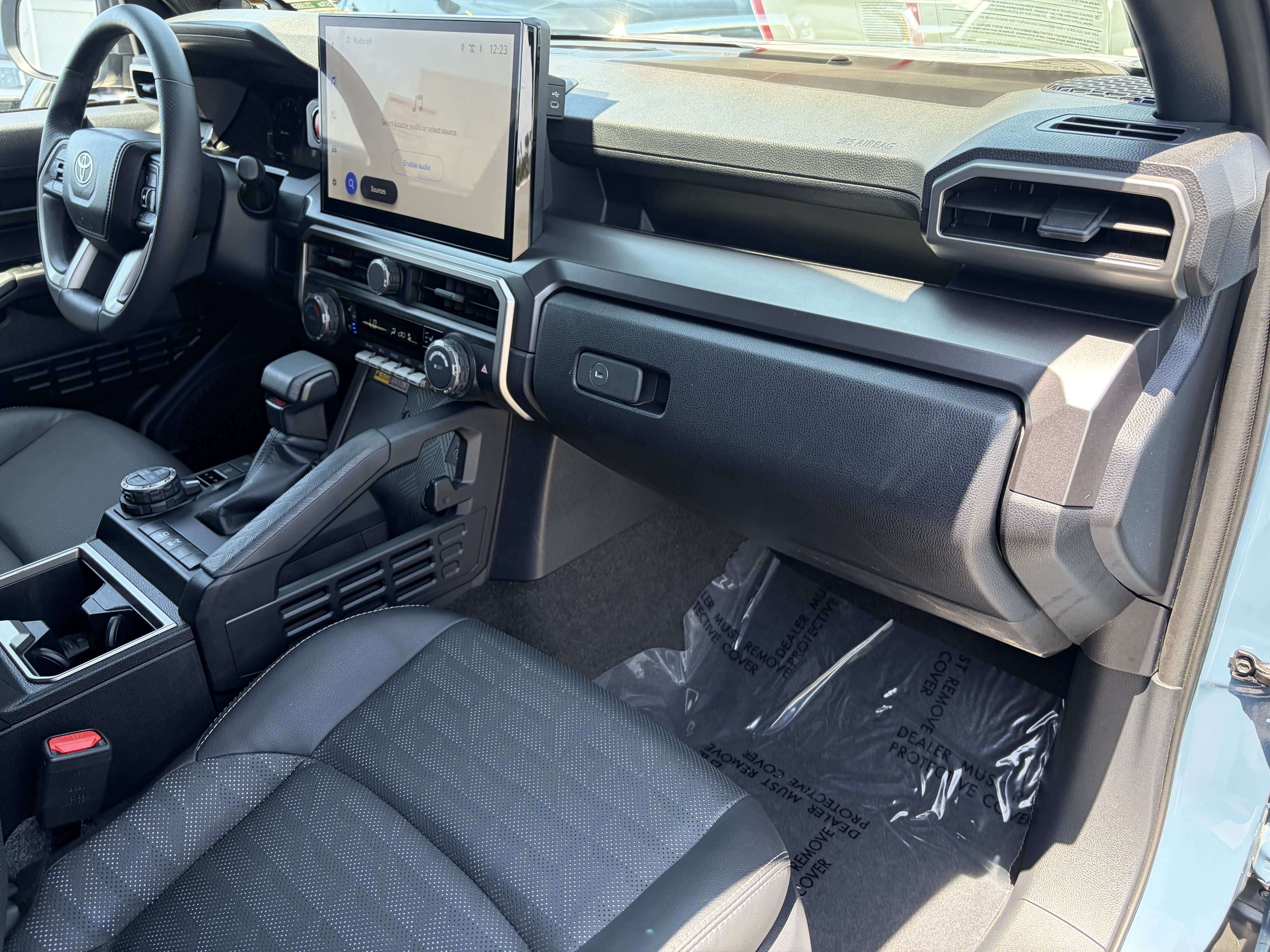 Certified 2025 Toyota 4Runner TRD Off-Road Premium AWD/4WD image 11