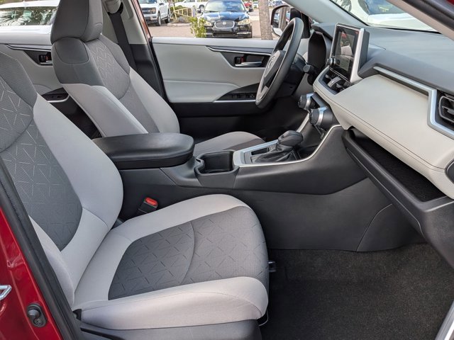 Used 2024 Toyota RAV4 XLE w/ Convenience Package image 21