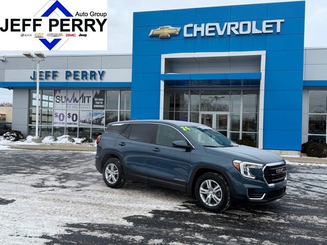 Used 2024 GMC Terrain SLE