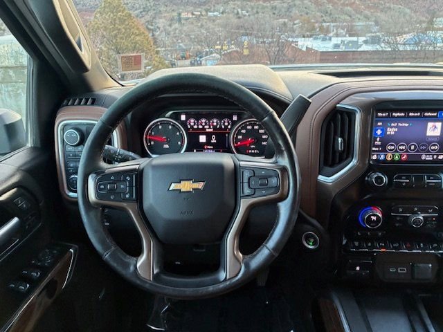 Used 2022 Chevrolet Silverado 2500 High Country image 14