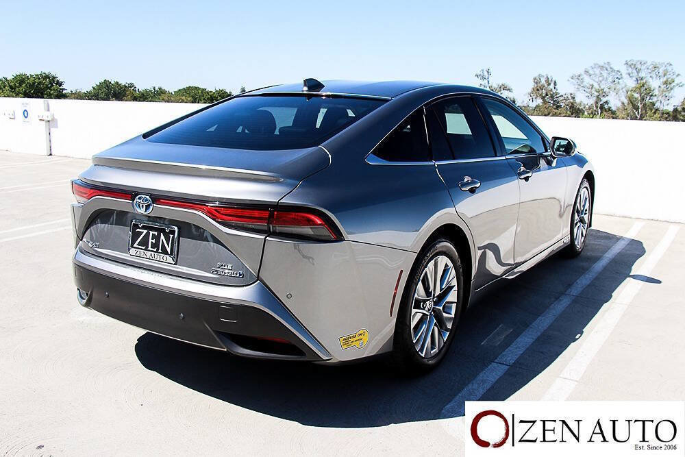 Used 2022 Toyota Mirai w/ Advanced Technology Package RWD image 9