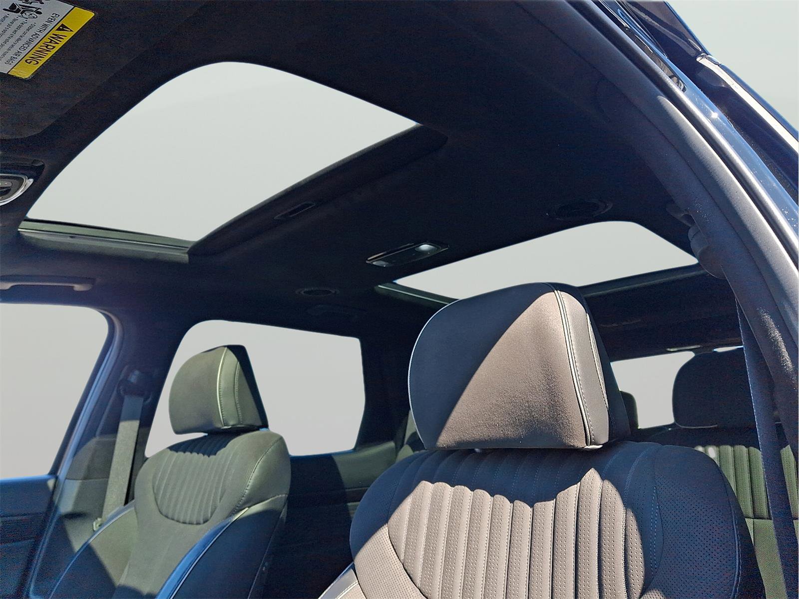 Used 2025 Hyundai Palisade Calligraphy image 15