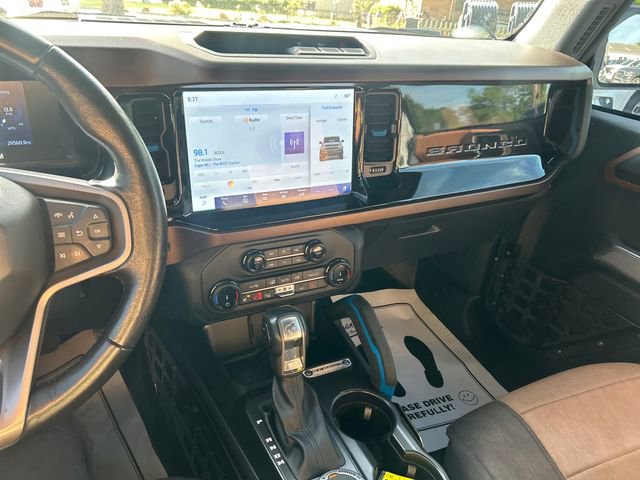Used 2022 Ford Bronco Outer Banks AWD/4WD image 17