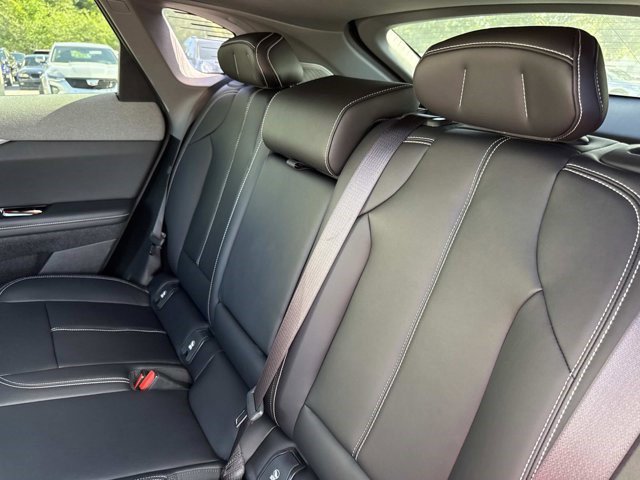 Certified 2025 Cadillac Optiq Sport 1 image 13