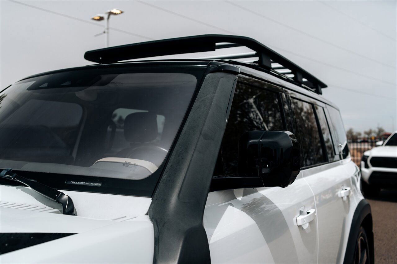 Used 2022 Land Rover Defender 110 X-Dynamic HSE image 11