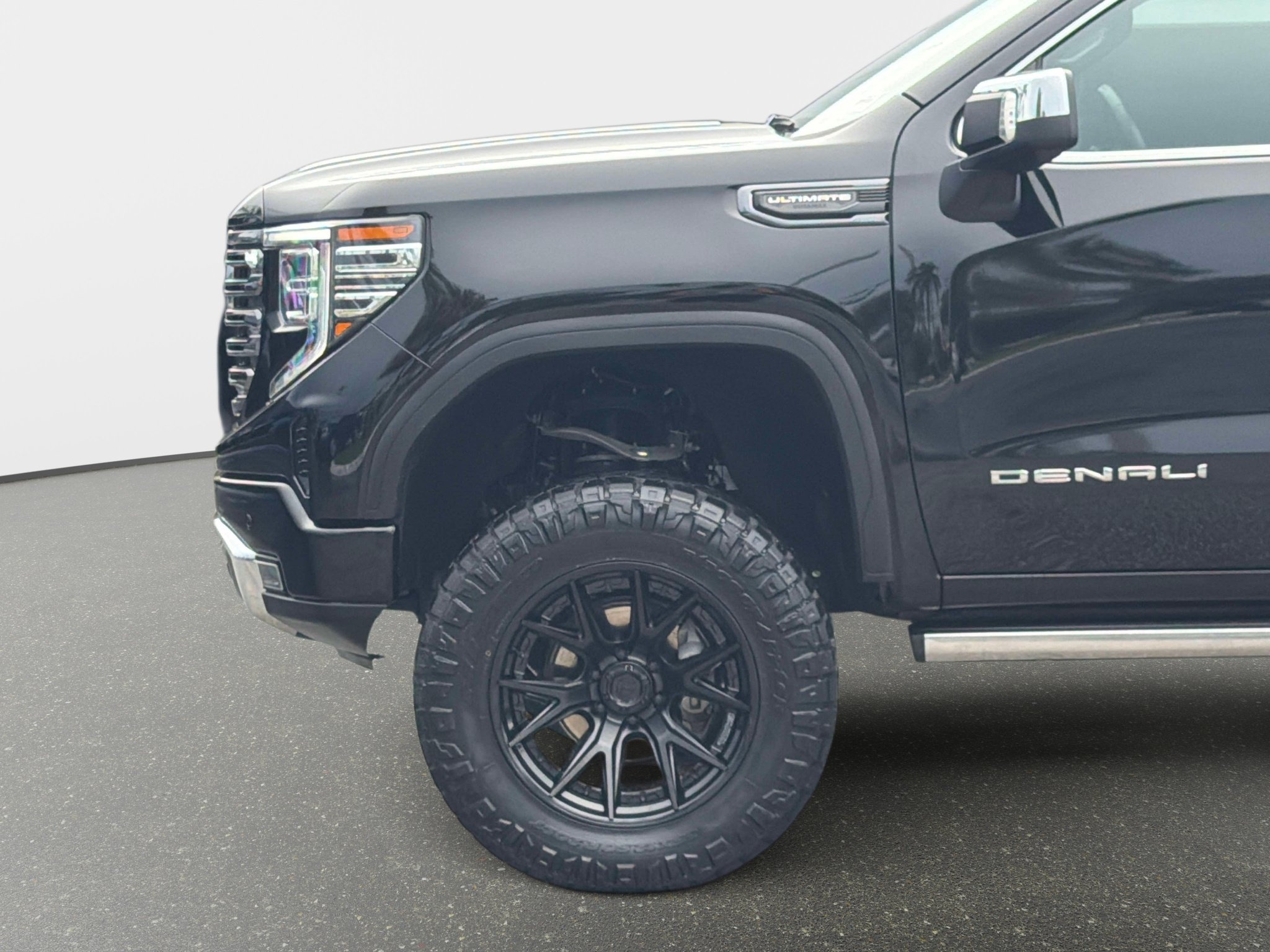 Used 2026 GMC Sierra 1500 Denali Ultimate AWD/4WD image 9