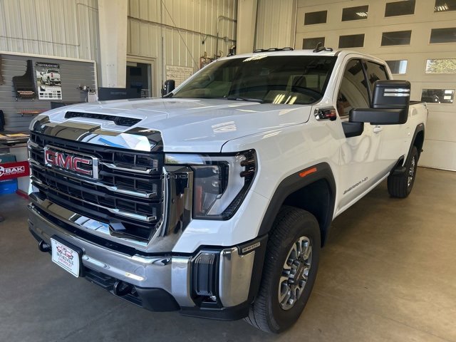 Used 2024 GMC Sierra 3500 SLE w/ Preferred Package image 2