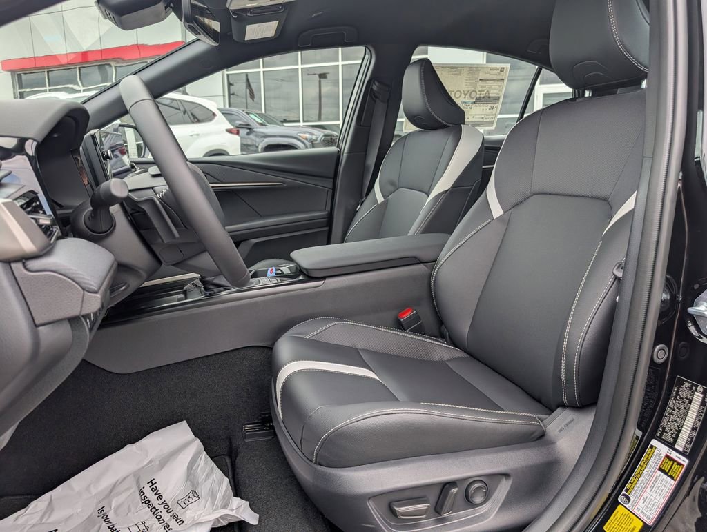 New 2026 Toyota Camry Hybrid image 11