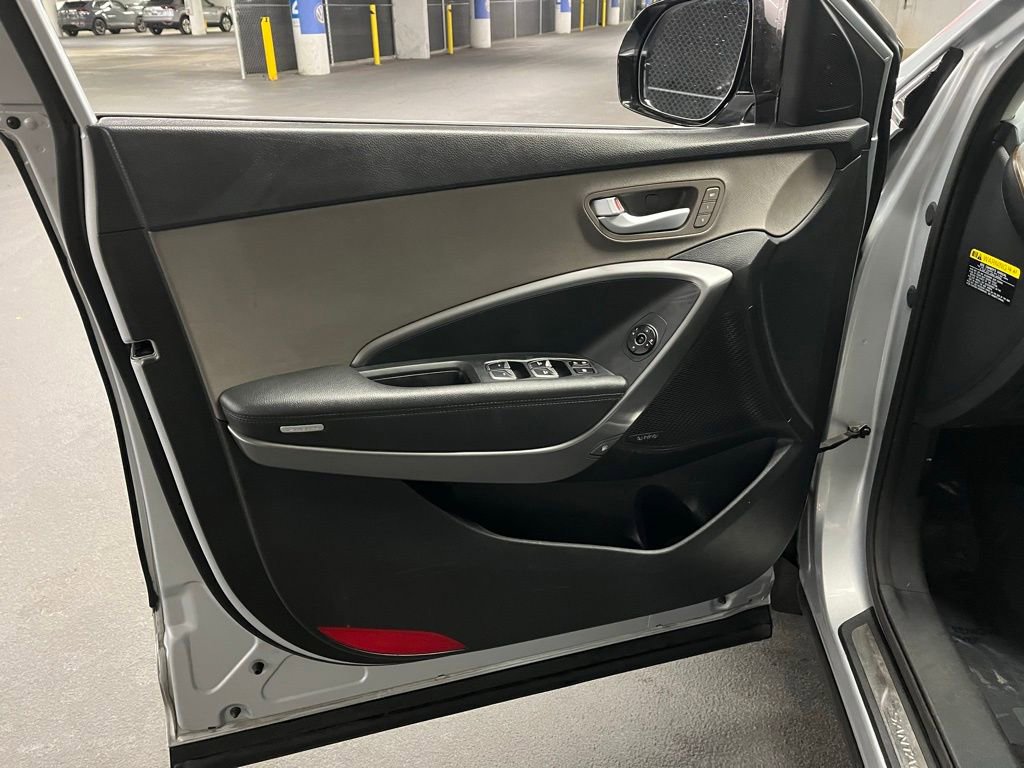 Used 2017 Hyundai Santa Fe SE w/ SE Ultimate Tech Package 03 image 17