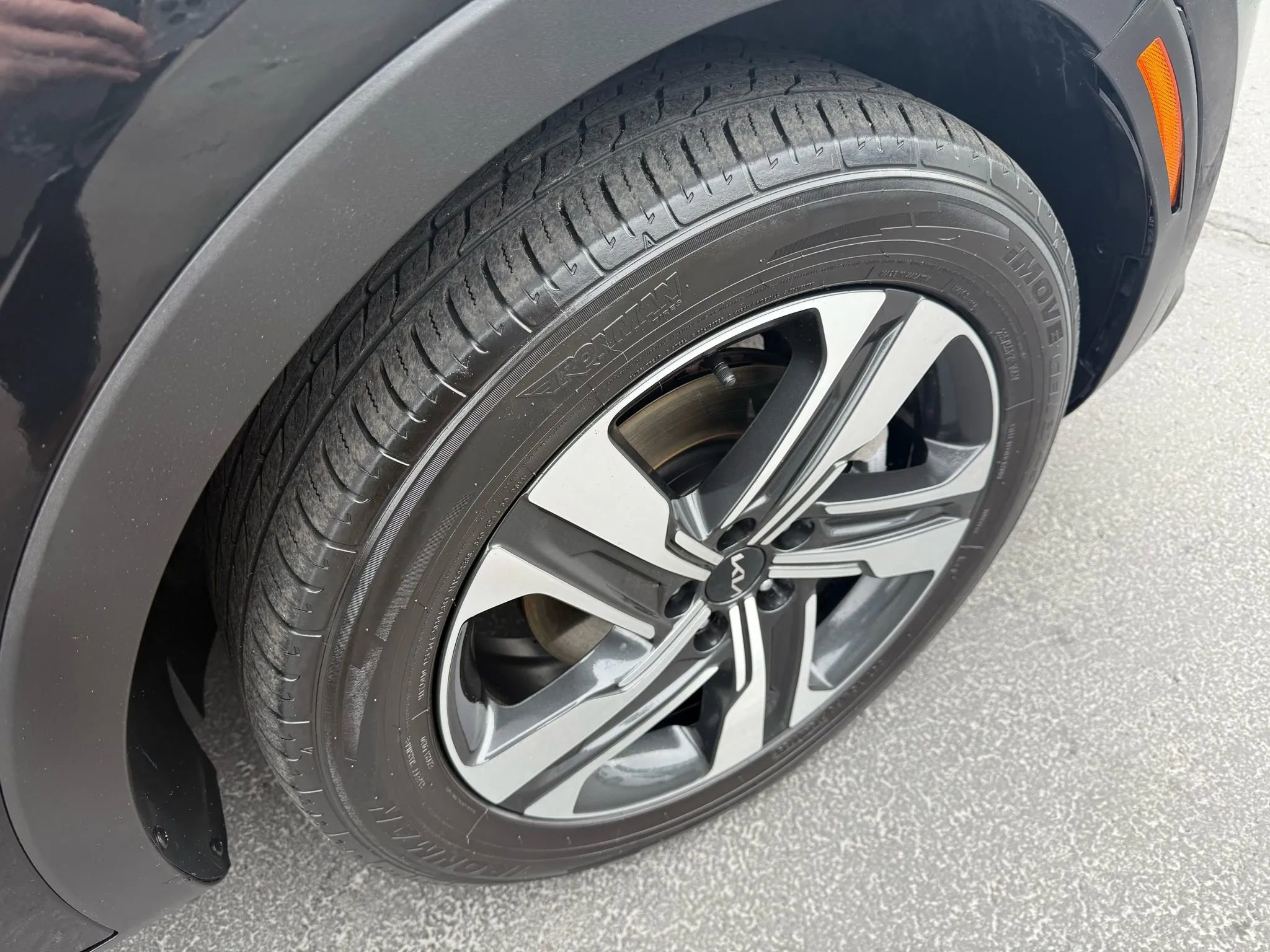 Used 2023 Kia Sorento SX Prestige image 12