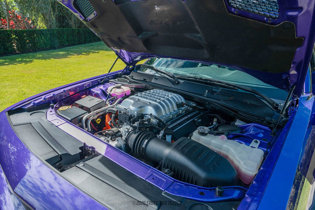 Used 2016 Dodge Challenger SRT Hellcat RWD image 18