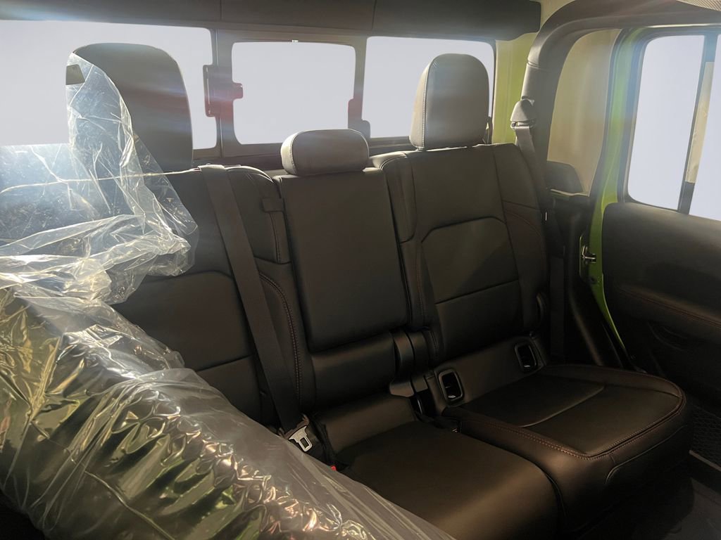 New 2025 Jeep Gladiator Rubicon w/ Convenience Group image 20
