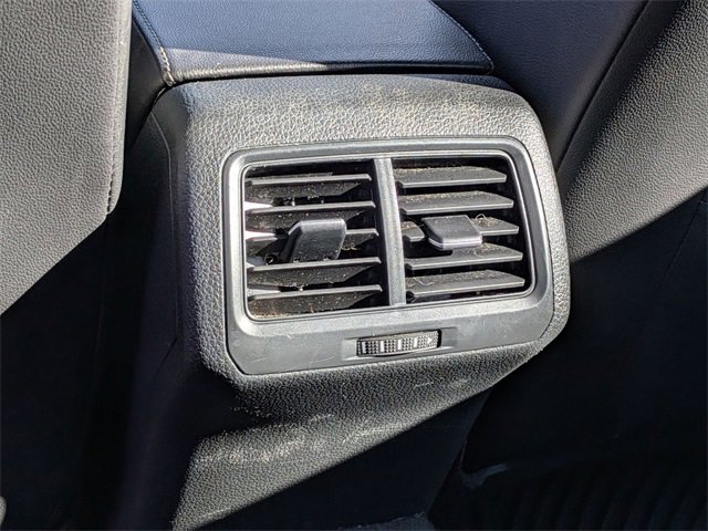 Used 2019 Volkswagen Golf Alltrack S image 25