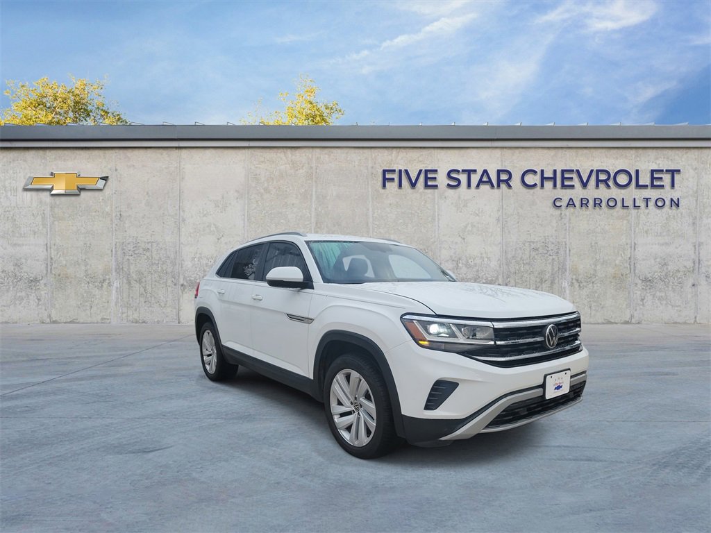 Used 2020 Volkswagen Atlas Cross Sport SE w/ Towing Package image 1