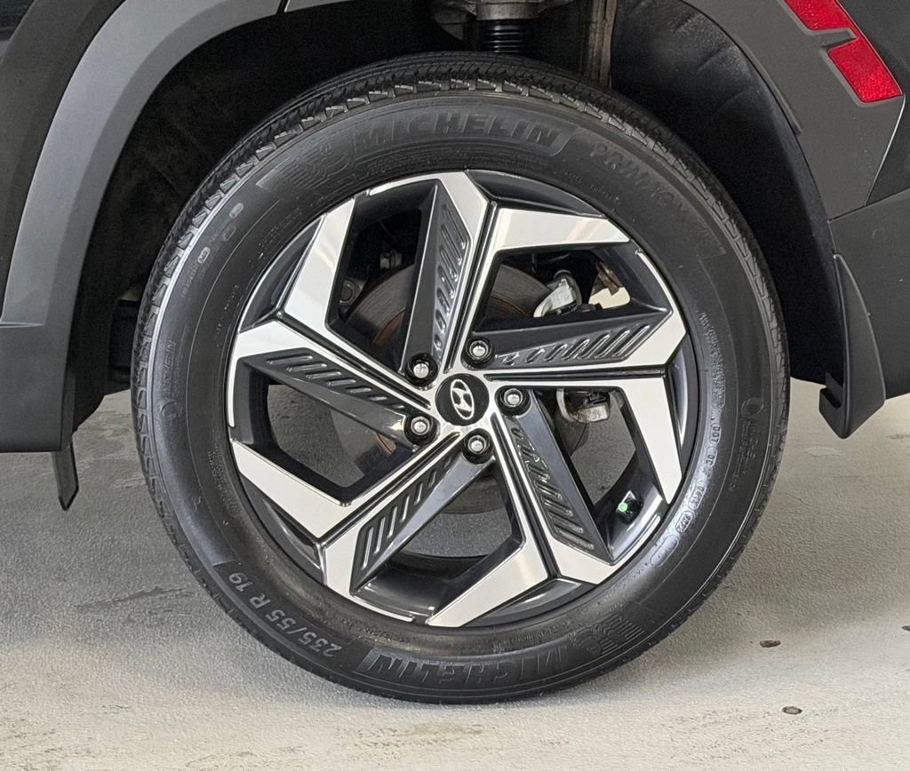 Certified 2022 Hyundai Tucson Limited AWD/4WD image 8