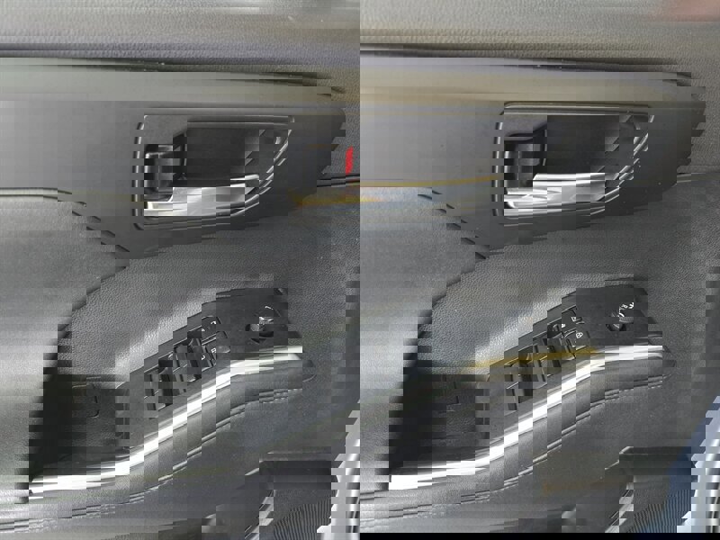 Used 2021 Toyota Highlander XLE image 20