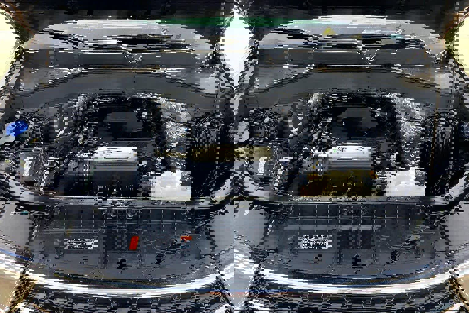 Used 2020 Ford Explorer XLT w/ Equipment Group 202A image 29