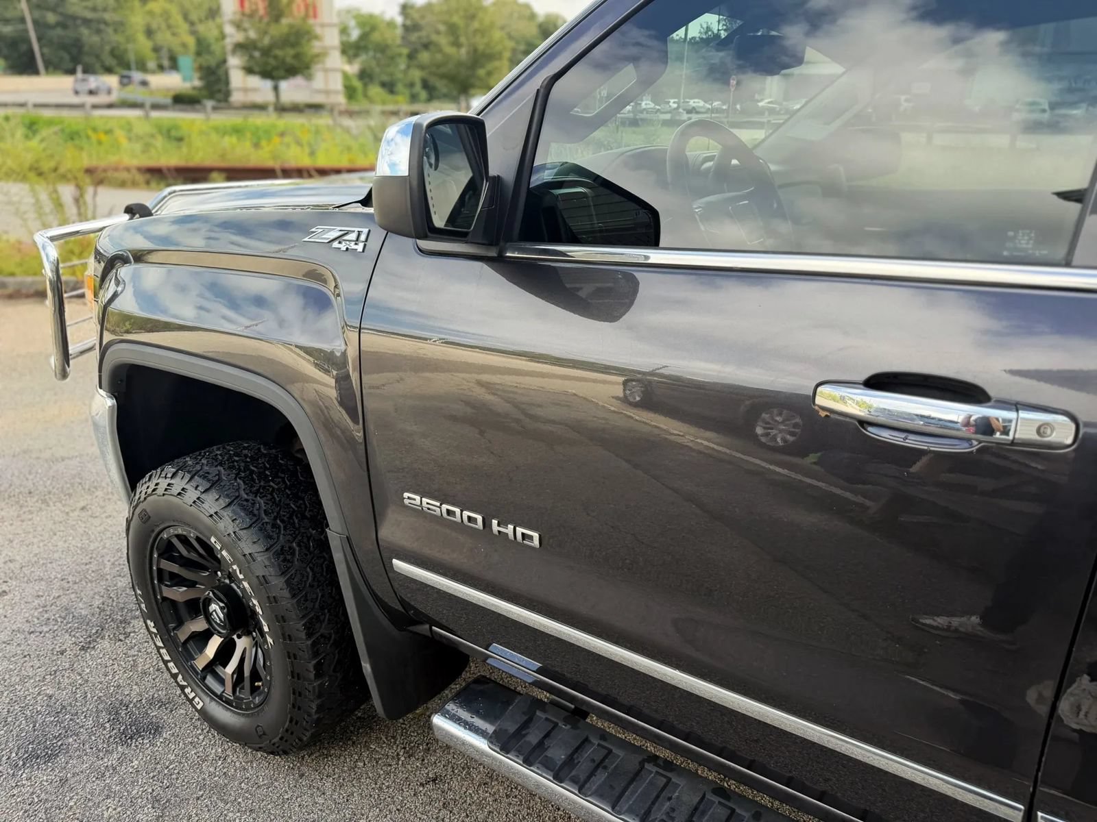 Used 2015 GMC Sierra 2500 SLT w/ Snow Plow Prep Package AWD/4WD image 12