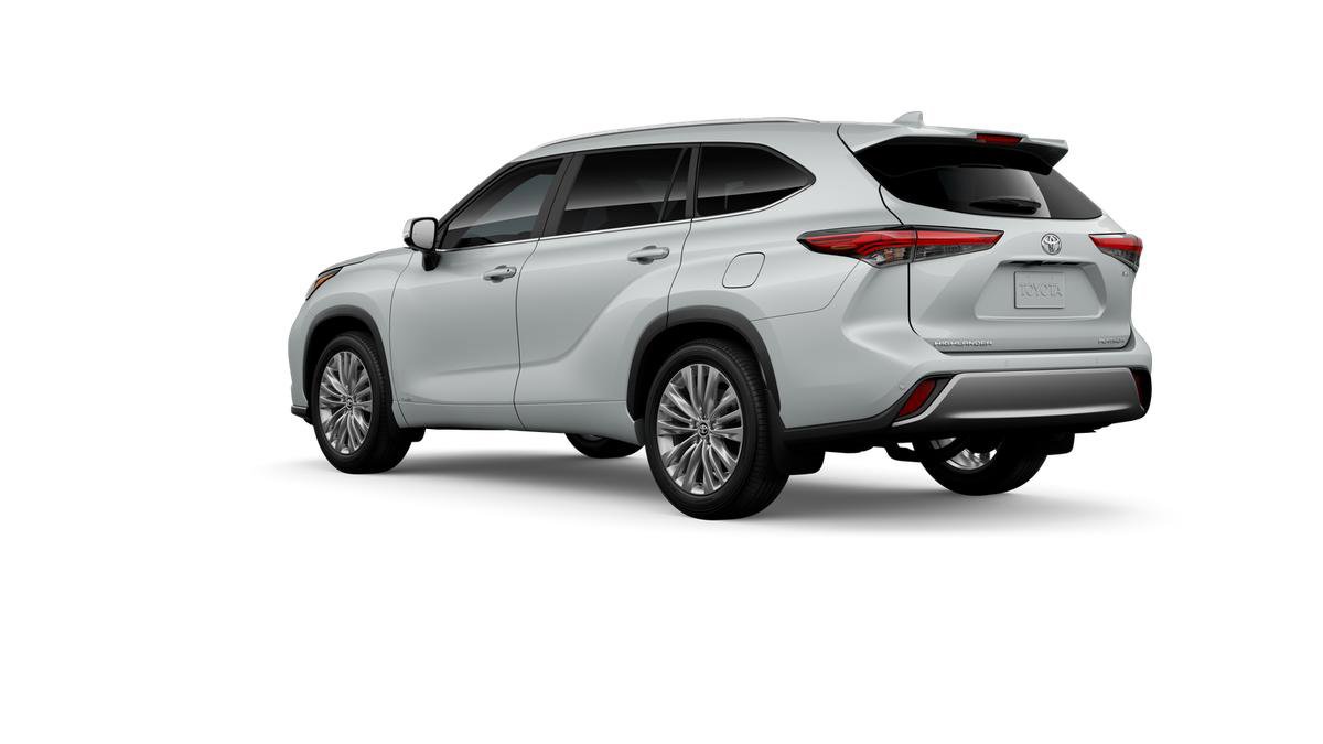 New 2026 Toyota Highlander Platinum image 6