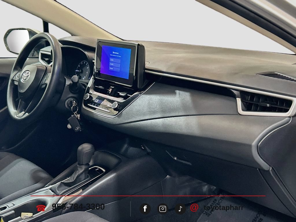 Used 2025 Toyota Corolla LE FWD image 25