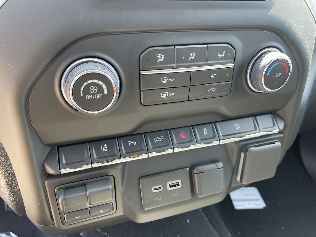 New 2026 Chevrolet Silverado 2500 Custom w/ Custom Value Package AWD/4WD image 18