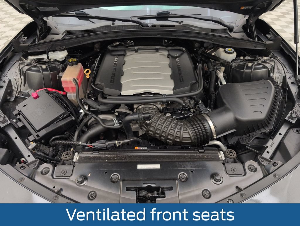 Used 2018 Chevrolet Camaro SS RWD image 34