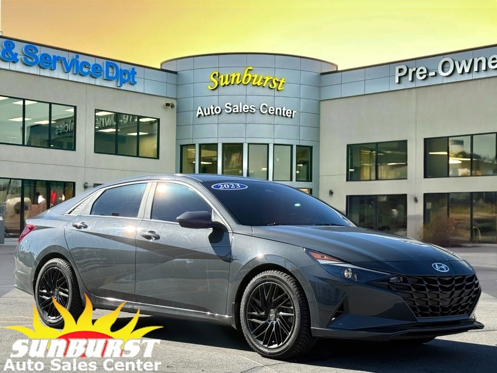 Used 2023 Hyundai Elantra SEL w/ Convenience Package